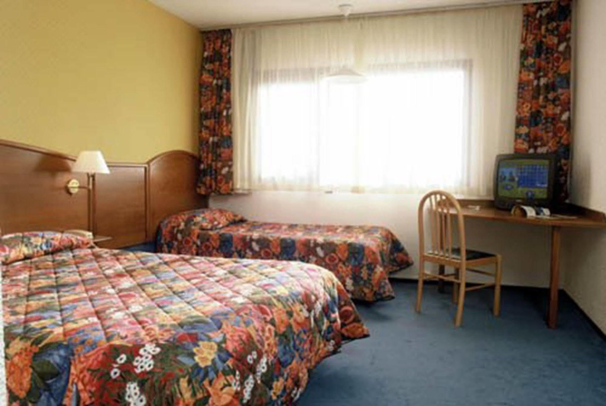 Ibis Styles Nancy Laxou Hotel Exterior photo